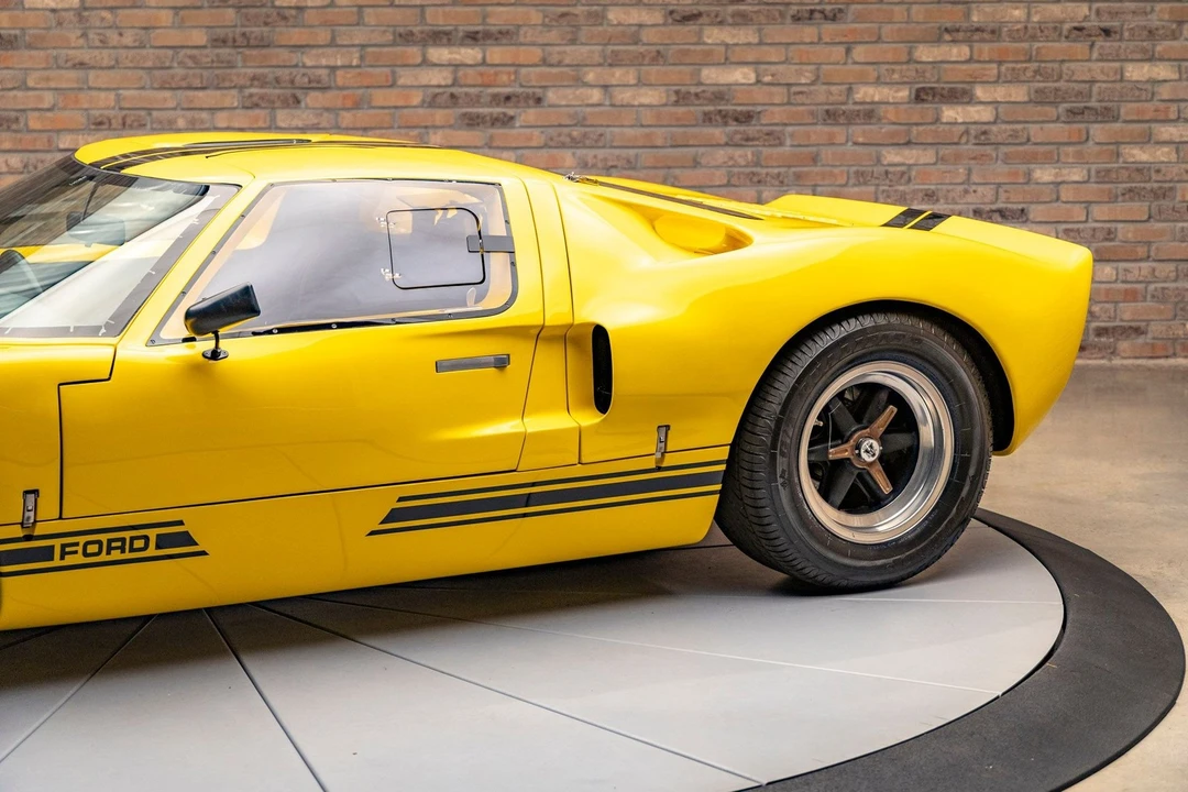 1965 Ford GT40 - Image 12 of 24
