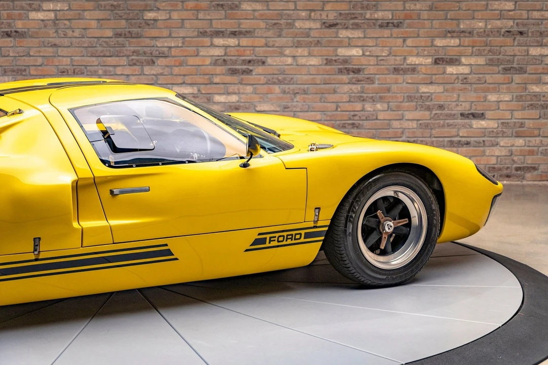 1965 Ford GT40 - Image 14 of 24