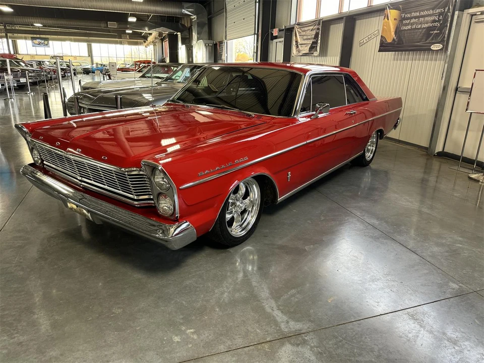 1965 Ford Galaxie 3rd Gen - Image 21 of 31