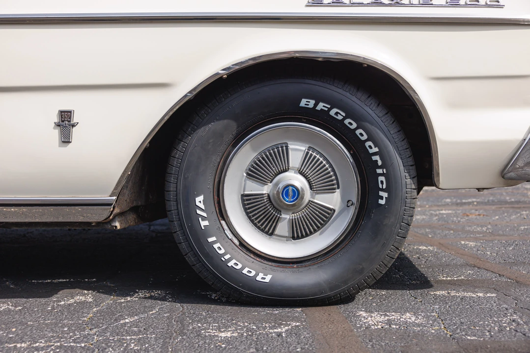 1965 Ford Galaxie 3rd Gen - Image 25 of 31
