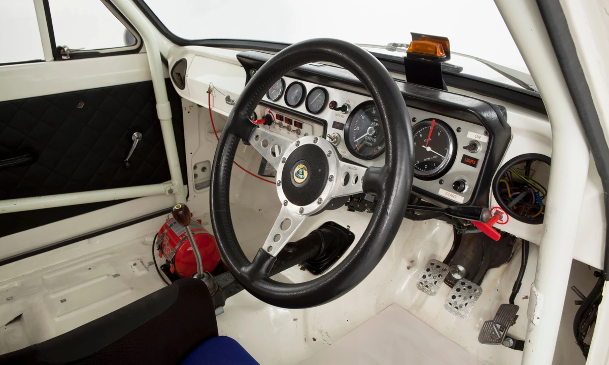 1965 Ford Cortina - Image 2 of 15