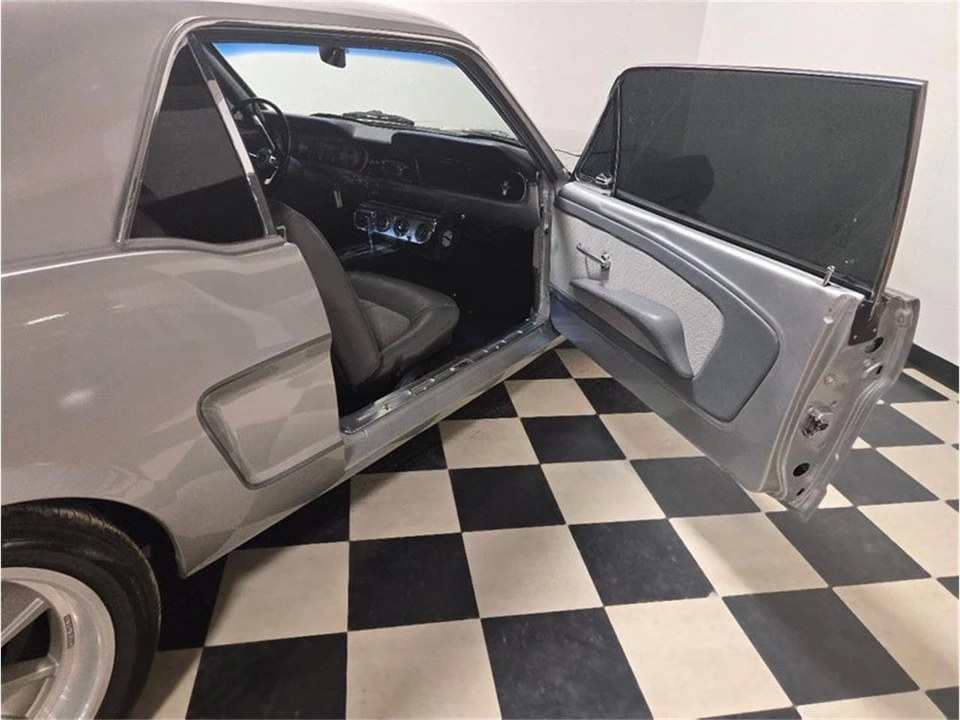 1965 Ford Mustang 1st Gen (1964.5-1966) - Image 8 of 31