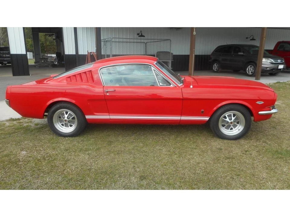 1965 Ford Mustang 1st Gen (1964.5-1966) - Image 2 of 24