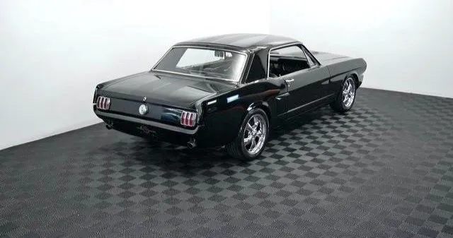 1965 Ford Mustang 351 V8