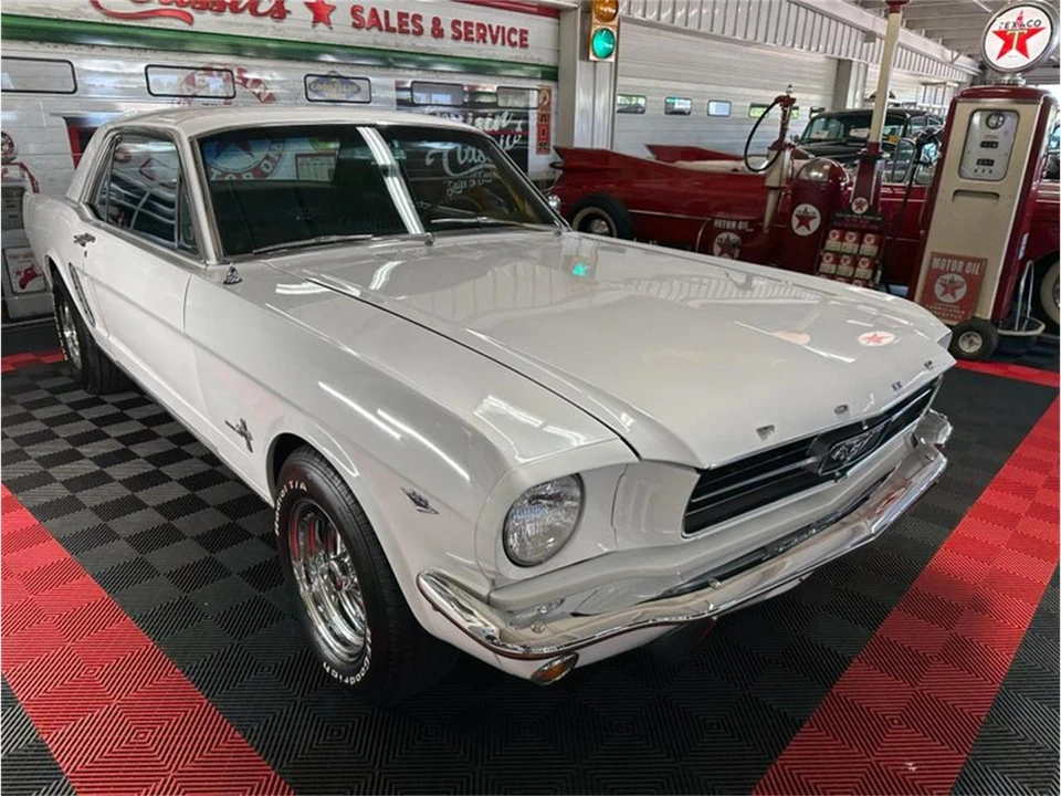1965 Ford Mustang 1st Gen (1964.5-1966) - Image 2 of 31