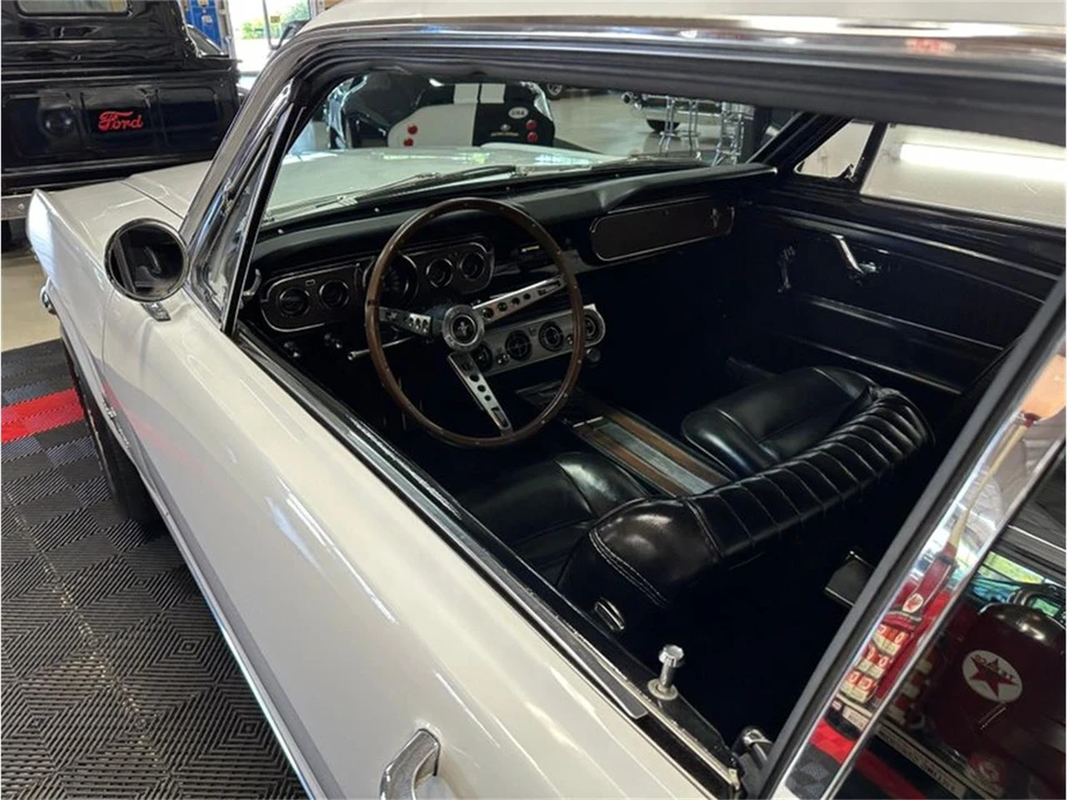 1965 Ford Mustang 1st Gen (1964.5-1966) - Image 12 of 31