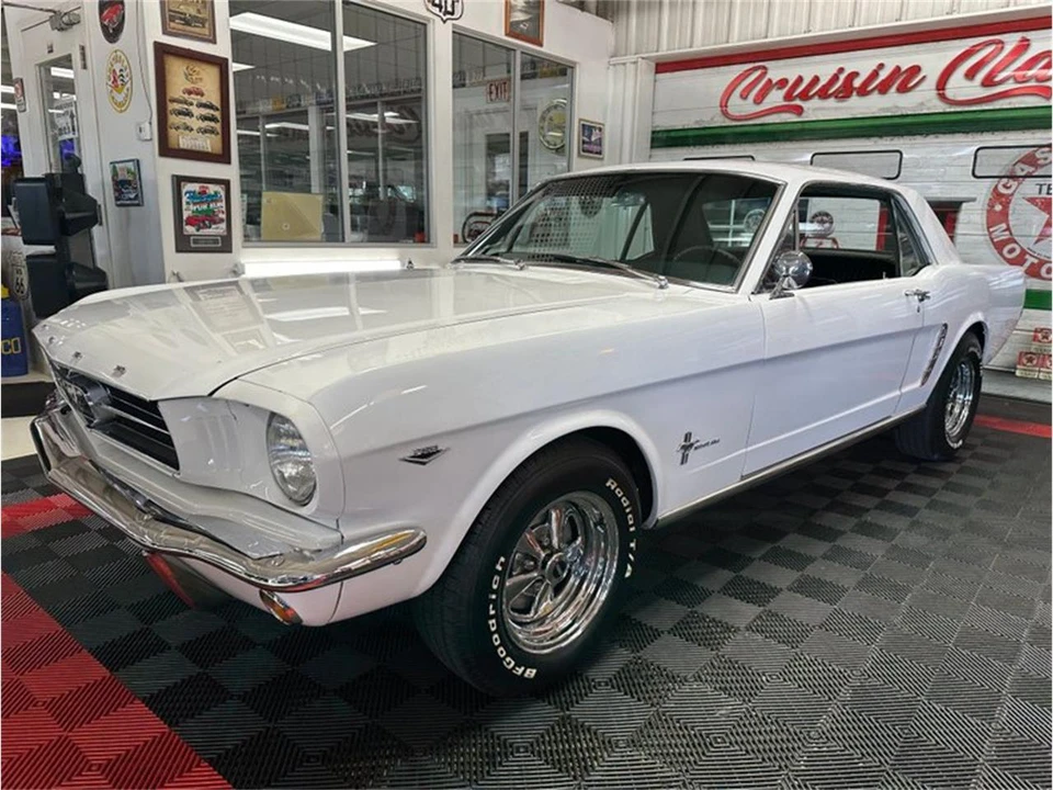 1965 Ford Mustang 1st Gen (1964.5-1966) - Image 9 of 31