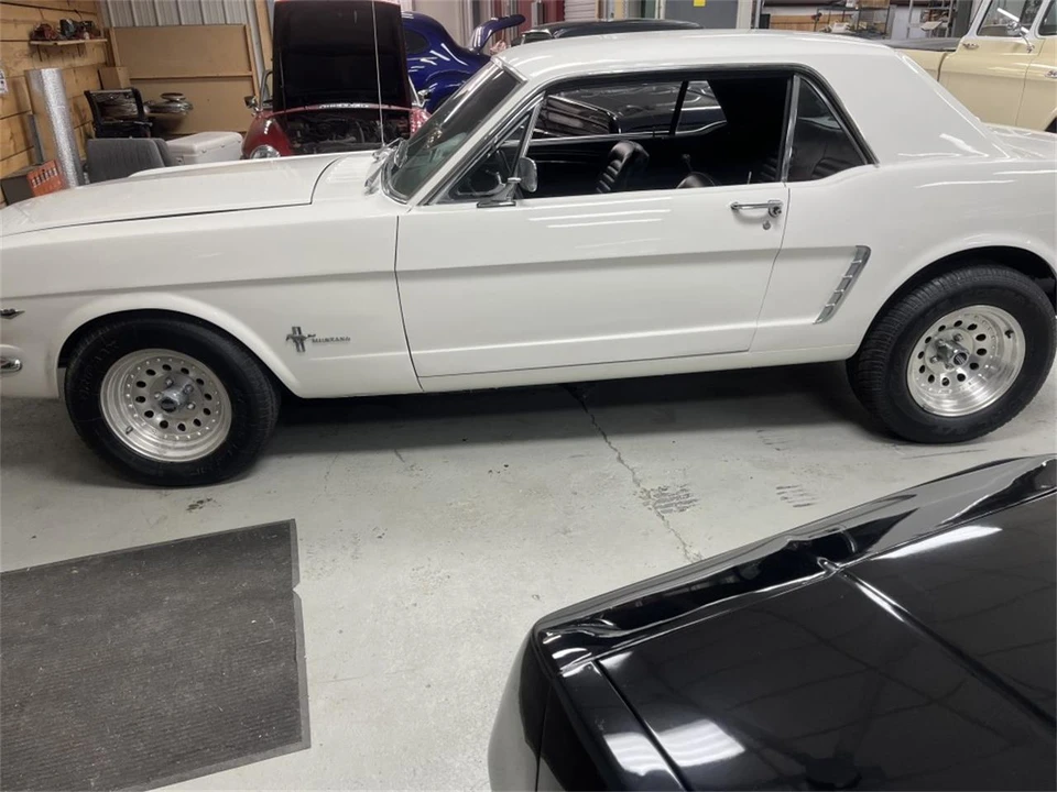 1965 Ford Mustang 1st Gen (1964.5-1966) - Image 4 of 11