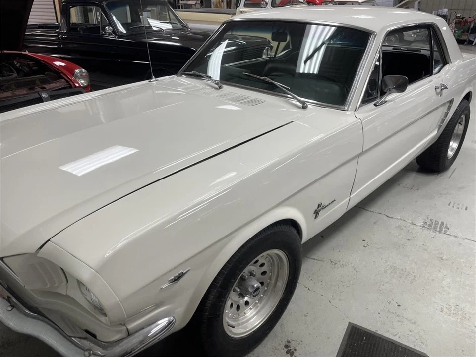 1965 Ford Mustang 1st Gen (1964.5-1966) - Image 5 of 11