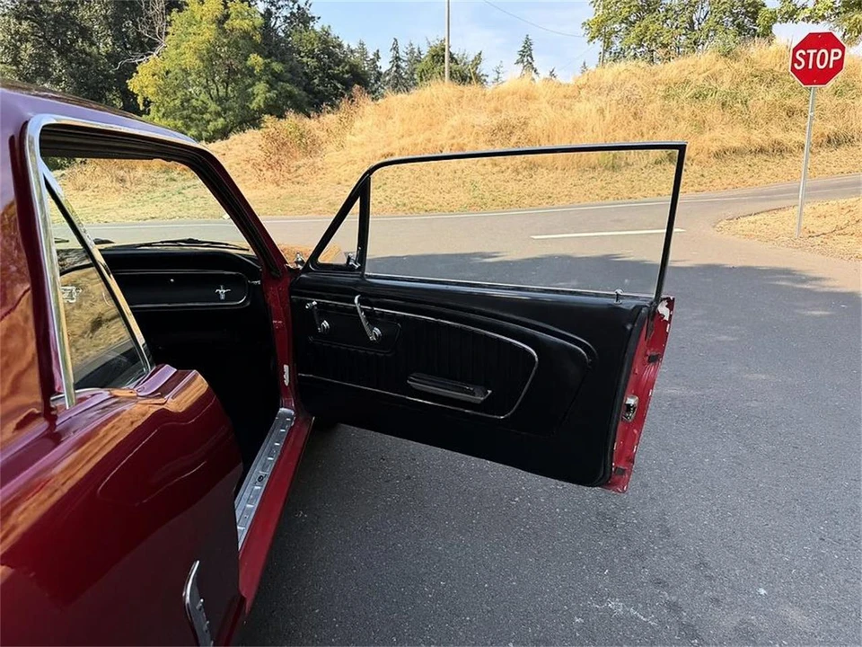 1965 Ford Mustang 1st Gen (1964.5-1966) - Image 24 of 31