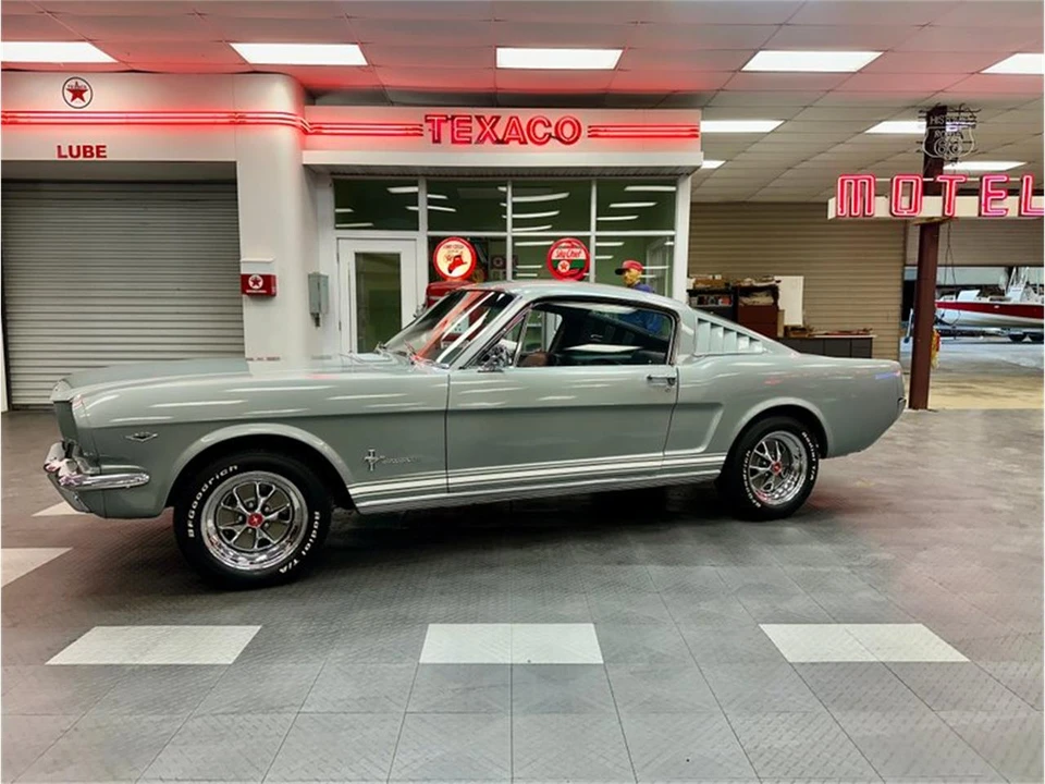 1965 Ford Mustang 1st Gen (1964.5-1966) - Image 2 of 31