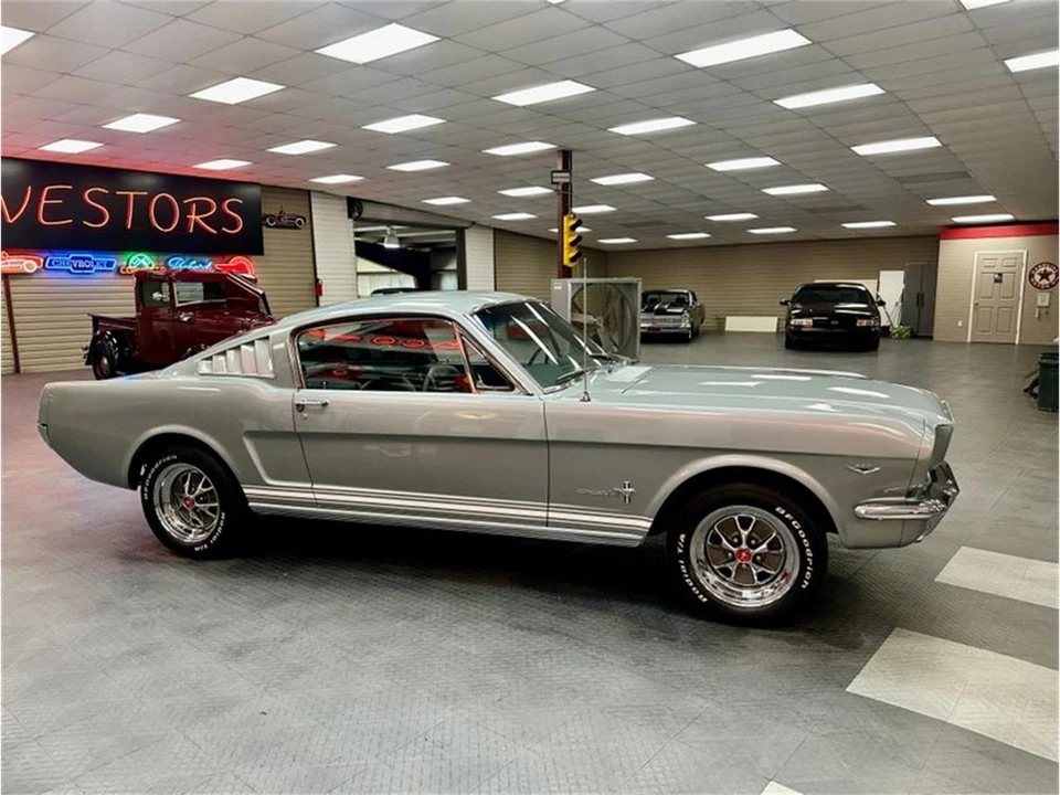 1965 Ford Mustang 1st Gen (1964.5-1966) - Image 6 of 31