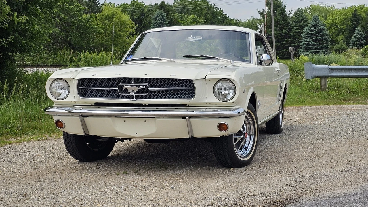 1965 Ford Mustang 1st Gen (1964.5-1966) - Image 2 of 31