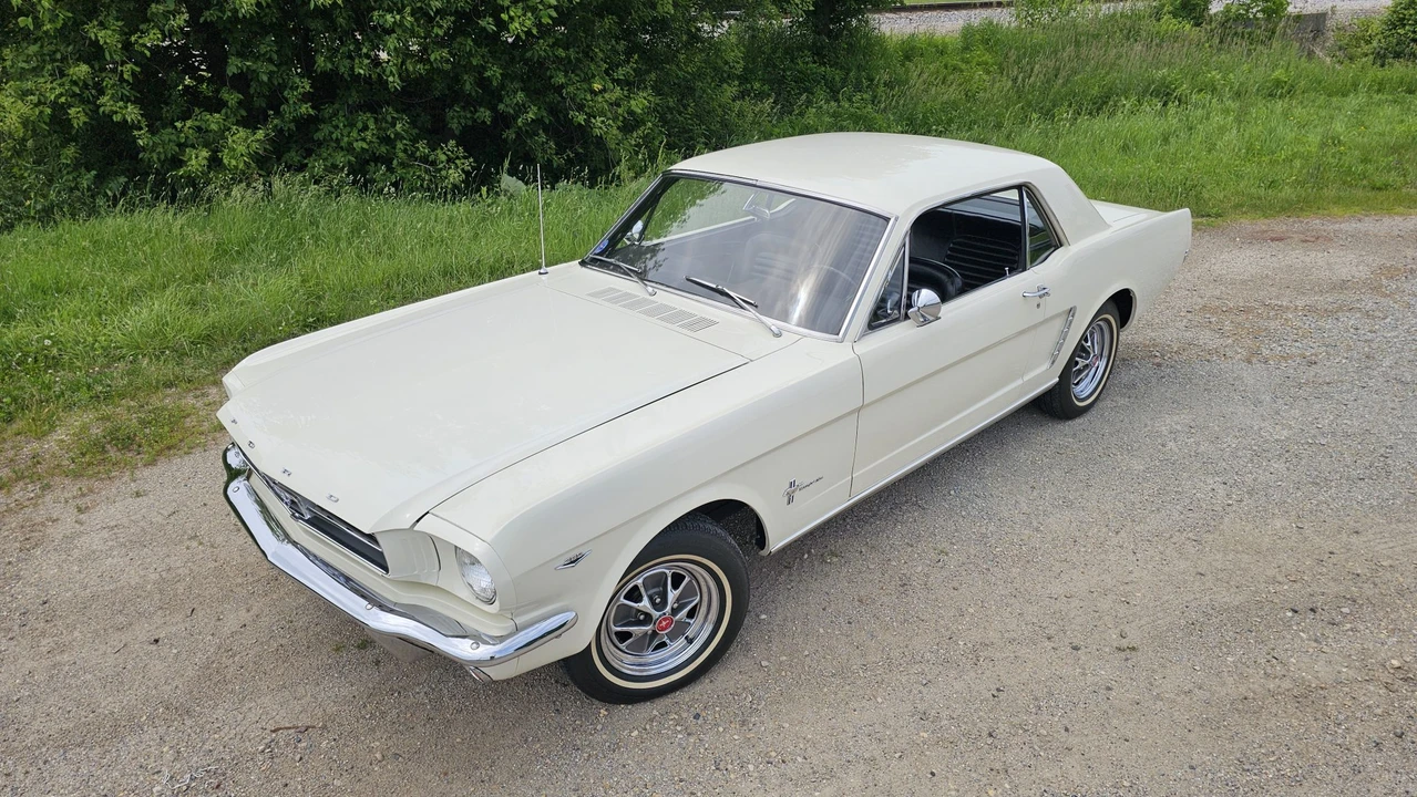 1965 Ford Mustang 1st Gen (1964.5-1966) - Image 9 of 31