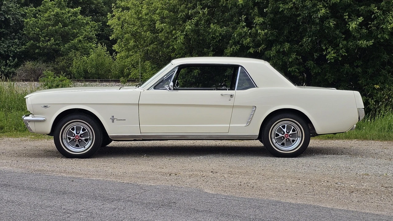 1965 Ford Mustang 1st Gen (1964.5-1966) - Image 11 of 31