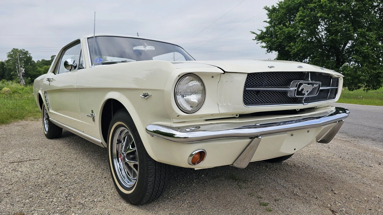 1965 Ford Mustang 1st Gen (1964.5-1966) - Image 21 of 31