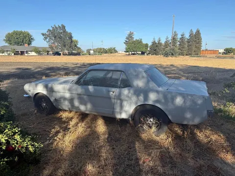 1965 Ford Mustang Coupe 2D