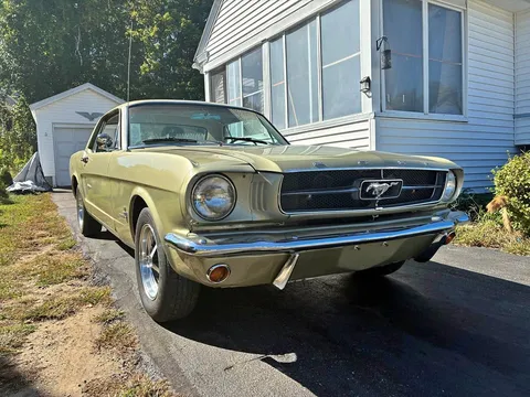 1965 Ford Mustang Coupe 2D