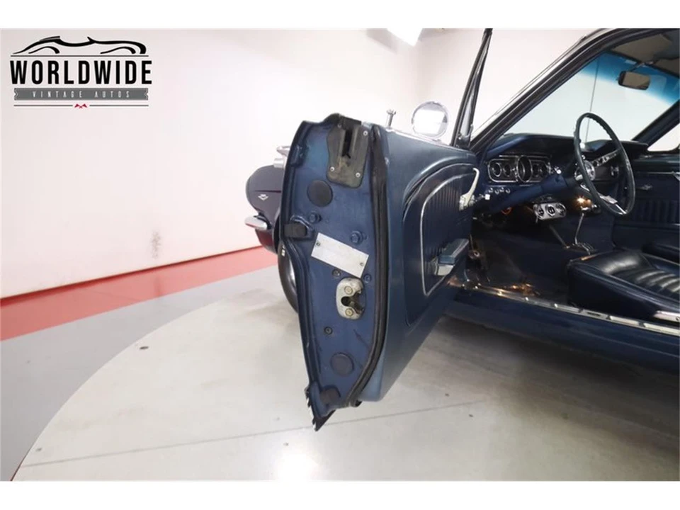 1965 Ford Mustang - Image 24 of 31