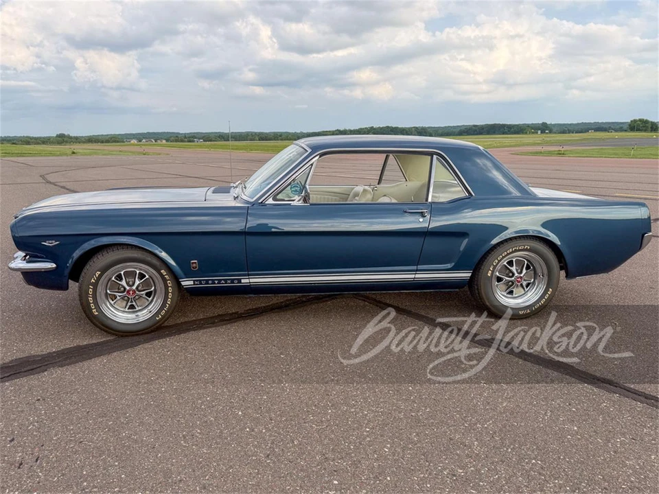 1965 Ford Mustang - Image 2 of 5