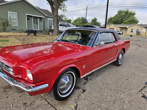 1965 Ford Mustang V6 Coupe 2D