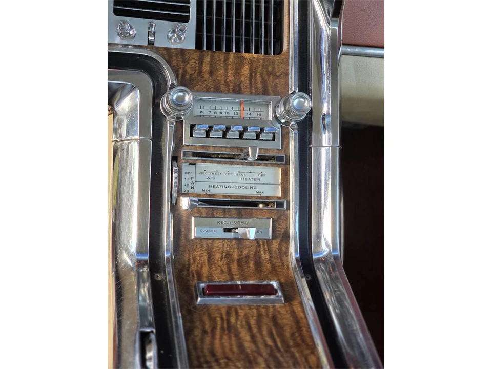 1965 Ford Thunderbird 4th Gen - Image 6 of 12