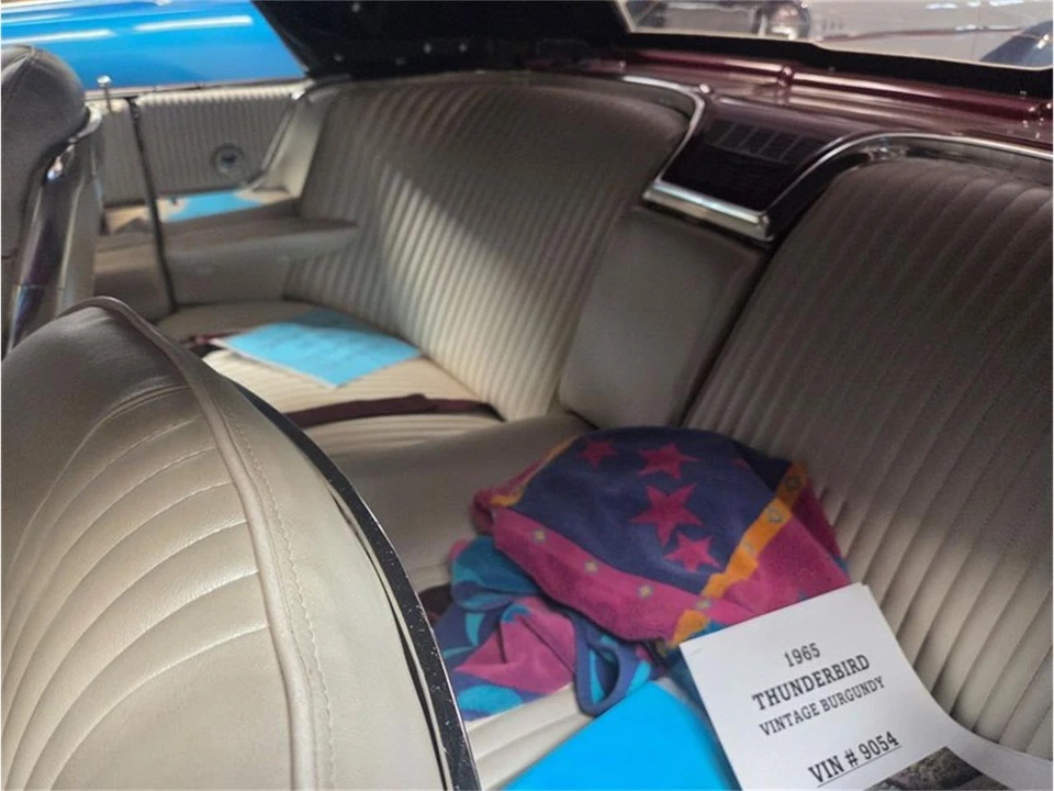 1965 Ford Thunderbird 4th Gen - Image 22 of 31