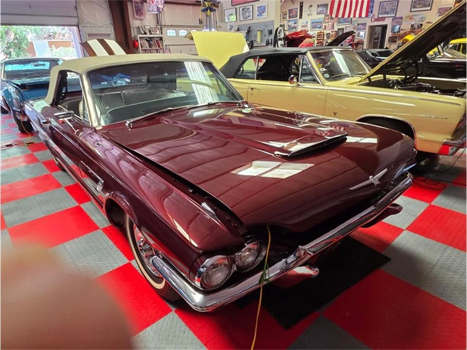 1965 Ford Thunderbird 4th Gen - Image 15 of 31
