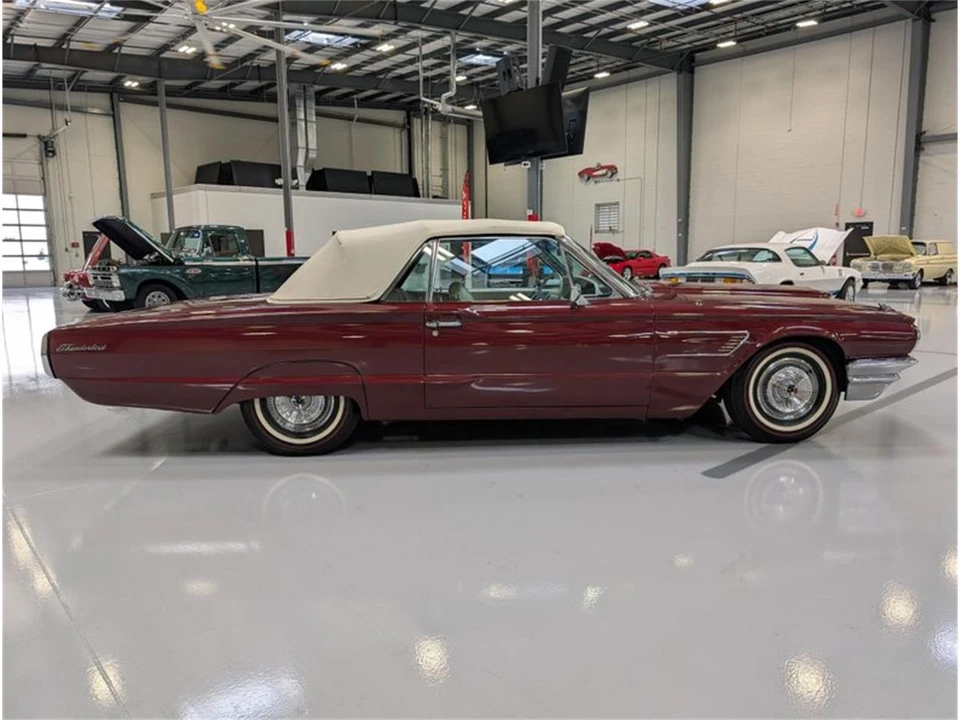 1965 Ford Thunderbird 4th Gen - Image 5 of 31