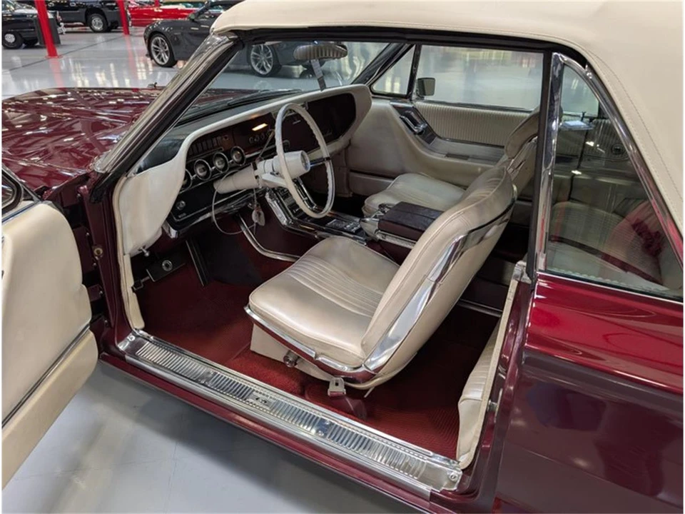 1965 Ford Thunderbird 4th Gen - Image 7 of 31