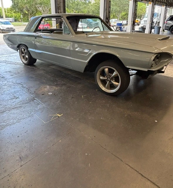 1965 Ford Thunderbird 4th Gen - Image 16 of 16