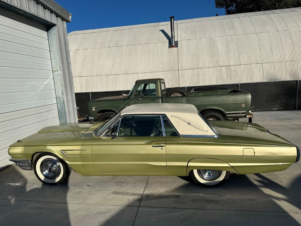 1965 Ford Thunderbird 4th Gen - Image 7 of 17
