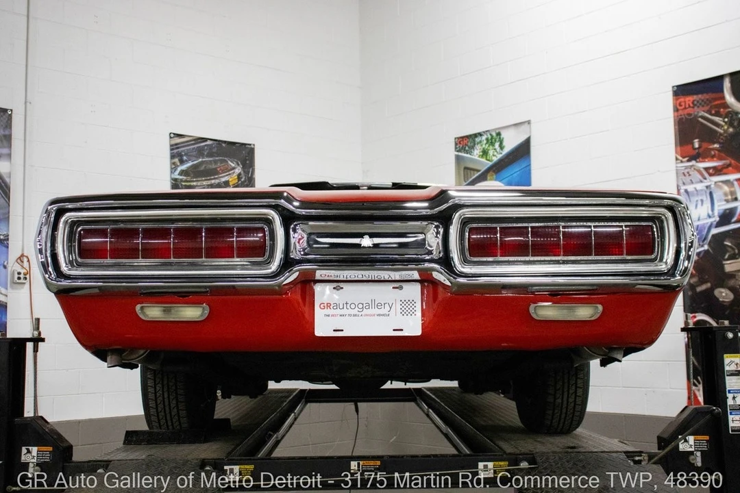 1965 Ford Thunderbird 4th Gen - Image 21 of 31