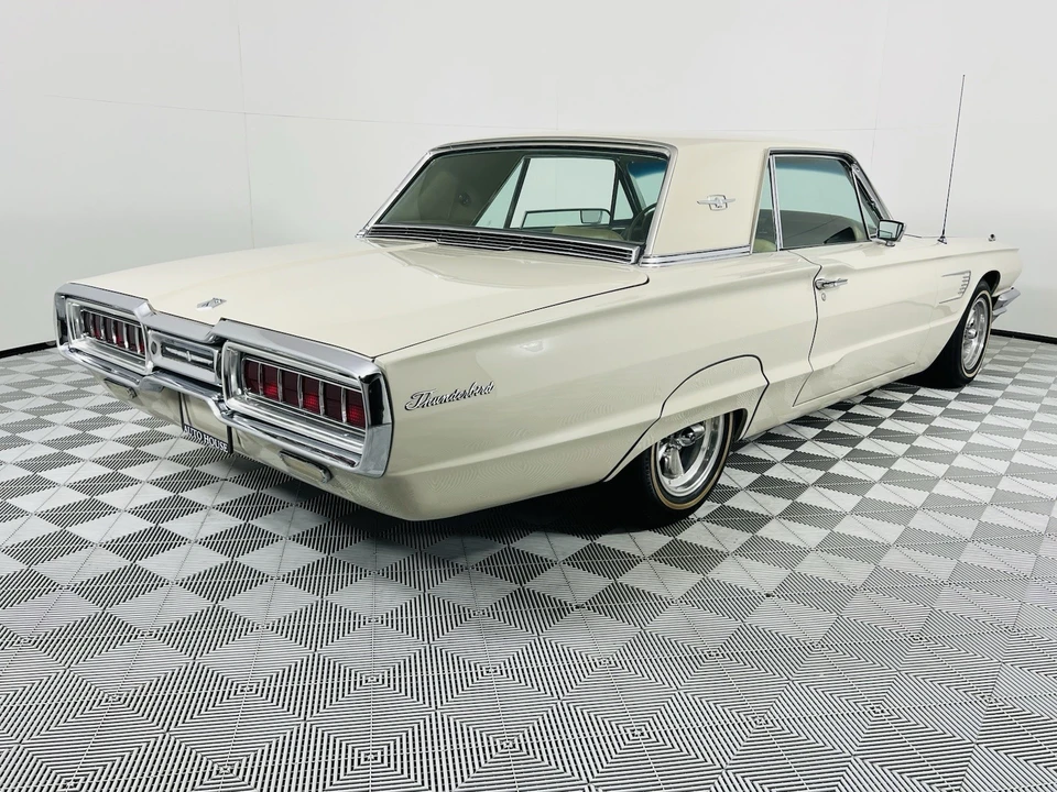 1965 Ford Thunderbird 4th Gen - Image 5 of 20
