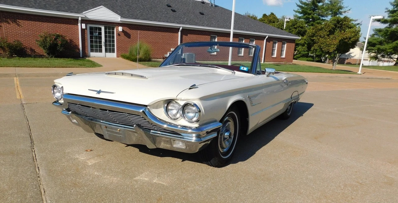 1965 Ford Thunderbird 4th Gen - Image 20 of 31