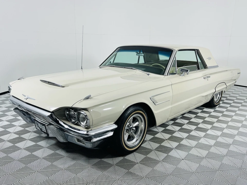 1965 Ford Thunderbird 4th Gen - Image 10 of 20