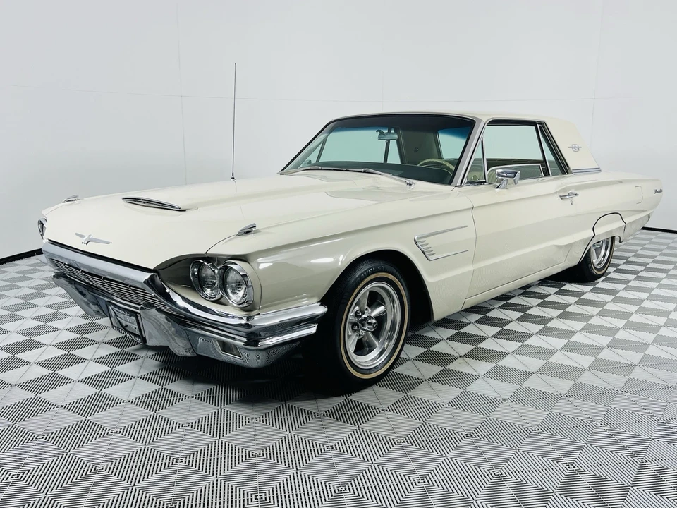 1965 Ford Thunderbird 4th Gen - Image 9 of 20