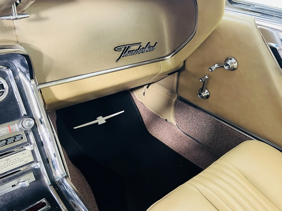 1965 Ford Thunderbird 4th Gen - Image 16 of 20