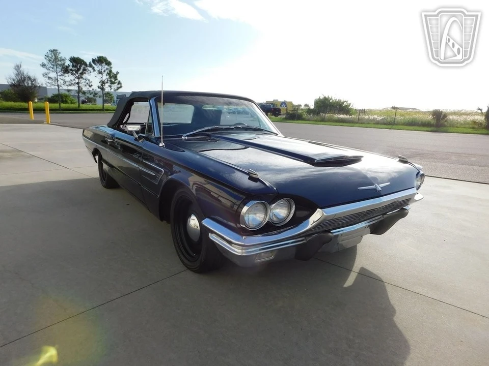 1965 Ford Thunderbird 4th Gen - Image 11 of 12