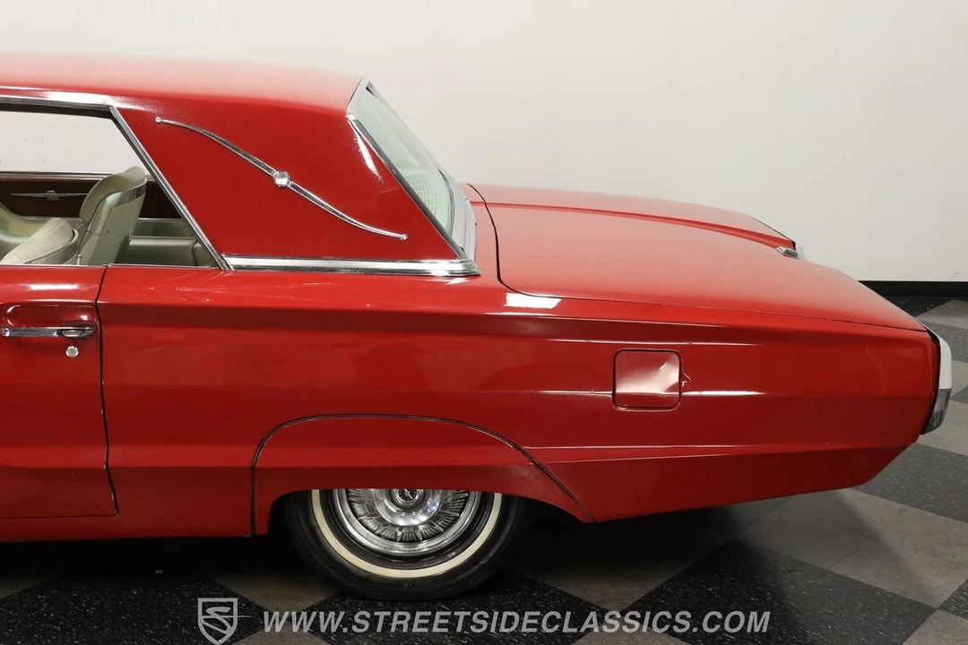 1965 Ford Thunderbird 4th Gen - Image 25 of 31