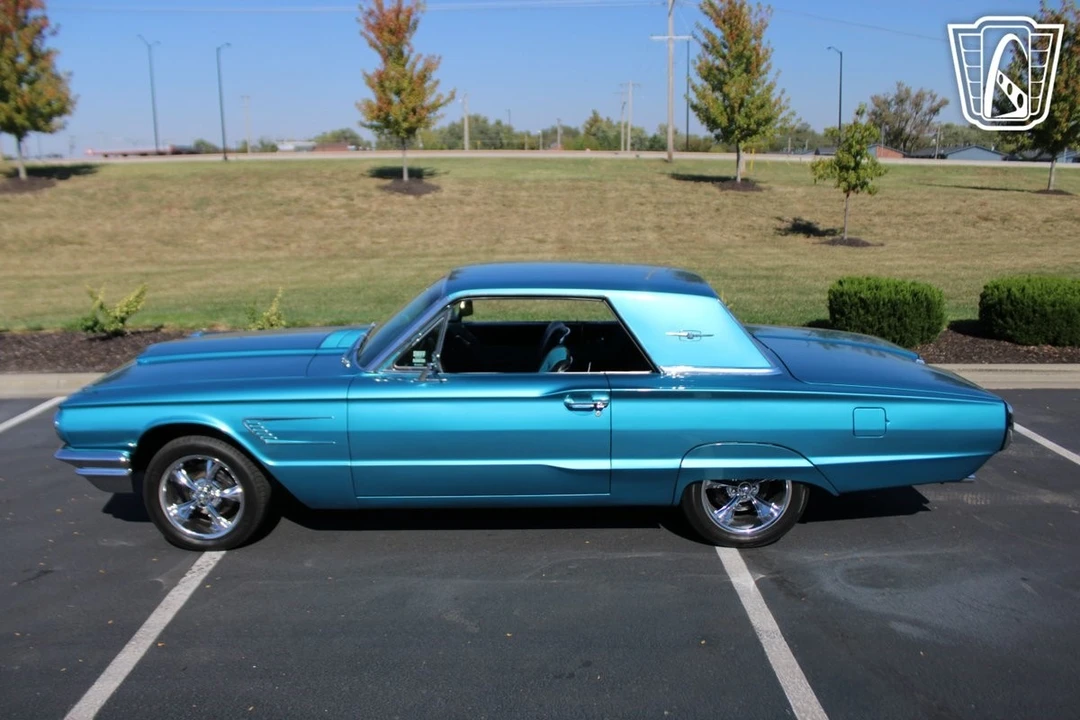 1965 Ford Thunderbird 4th Gen - Image 12 of 12