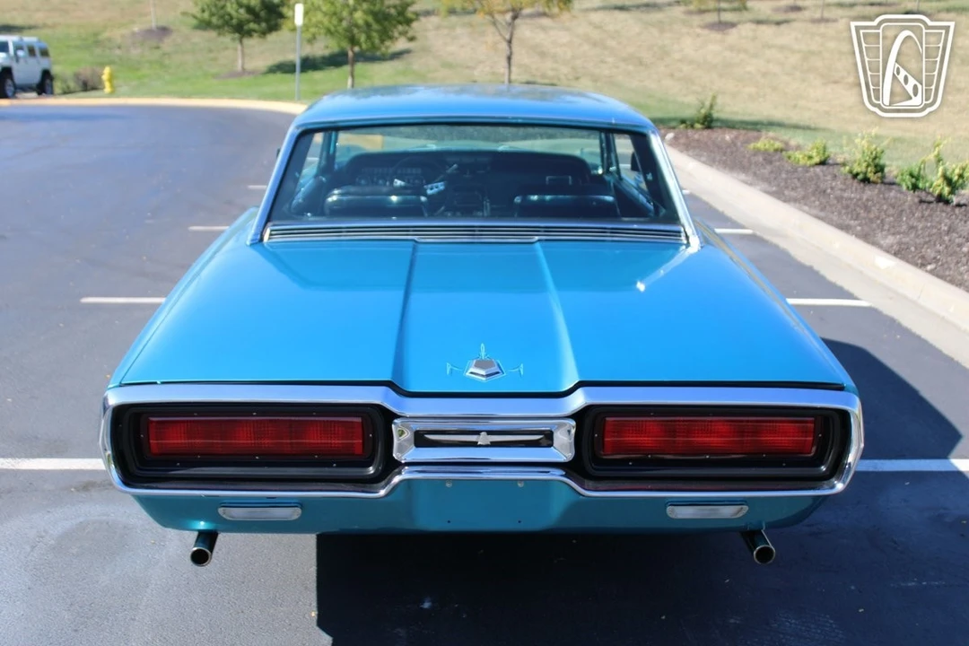 1965 Ford Thunderbird 4th Gen - Image 5 of 12
