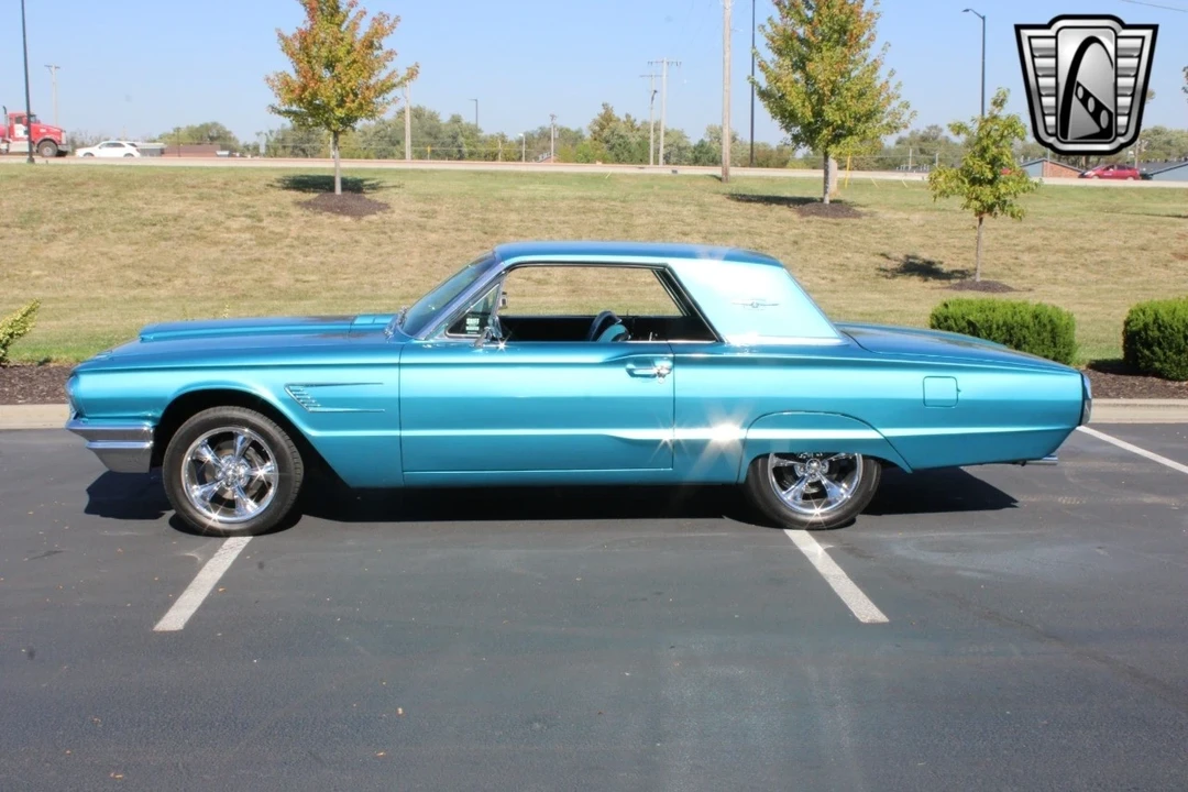 1965 Ford Thunderbird 4th Gen - Image 3 of 12