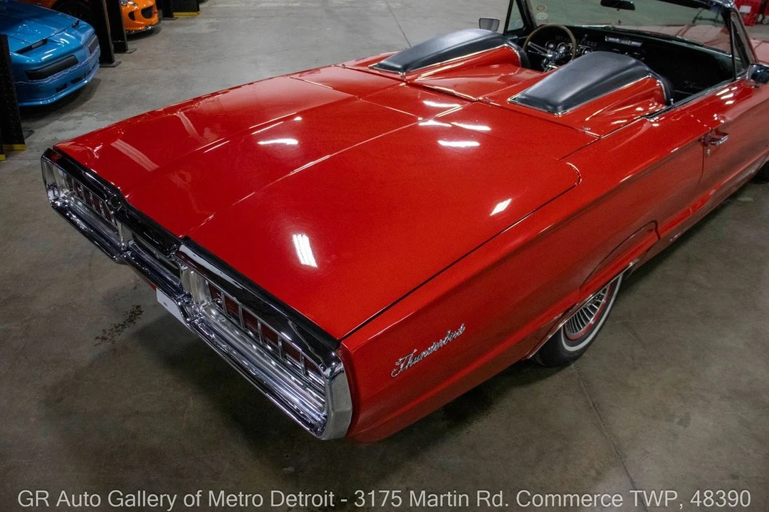 1965 Ford Thunderbird 4th Gen - Image 16 of 31