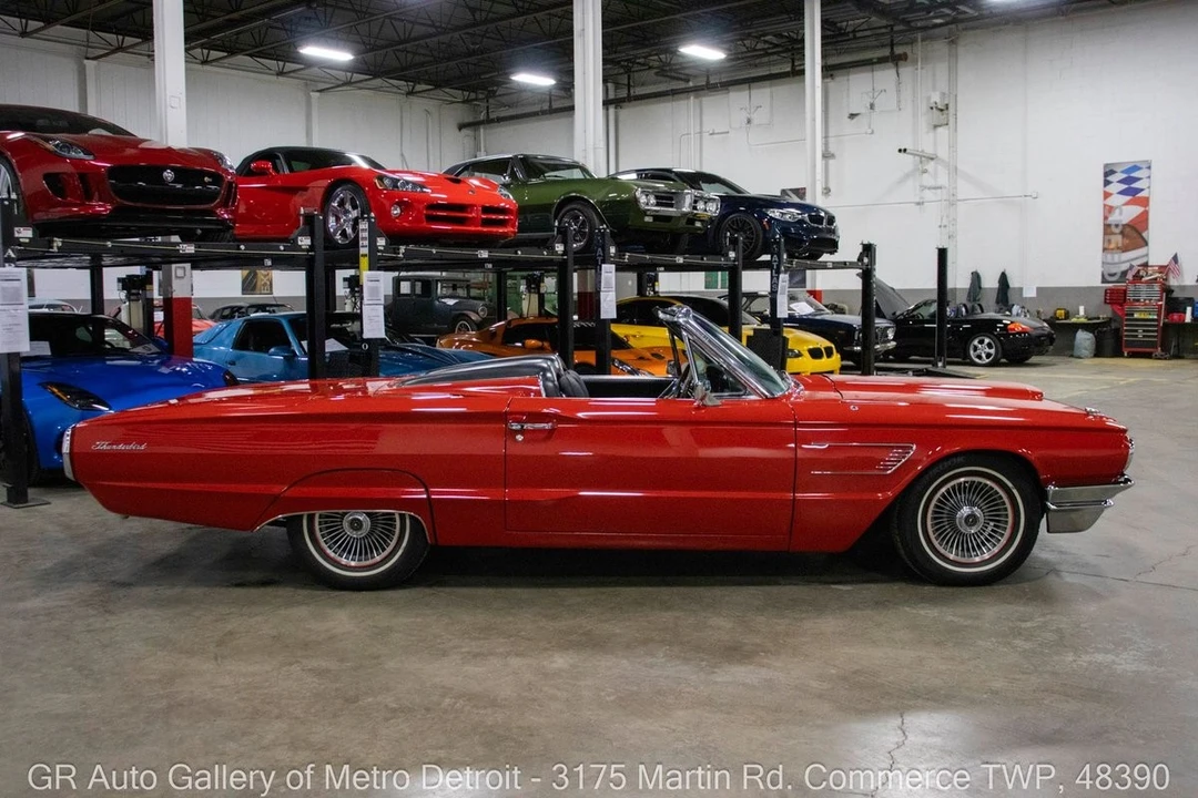 1965 Ford Thunderbird 4th Gen - Image 9 of 31