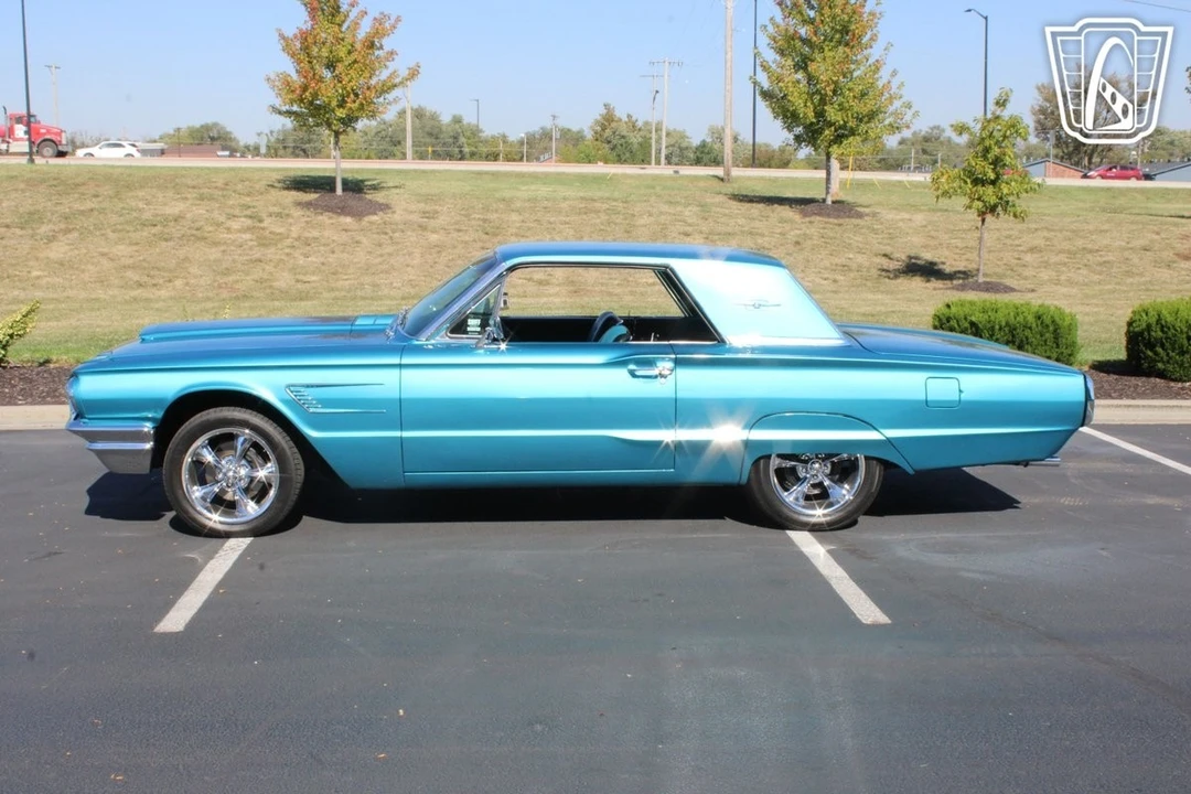 1965 Ford Thunderbird 4th Gen - Image 3 of 12