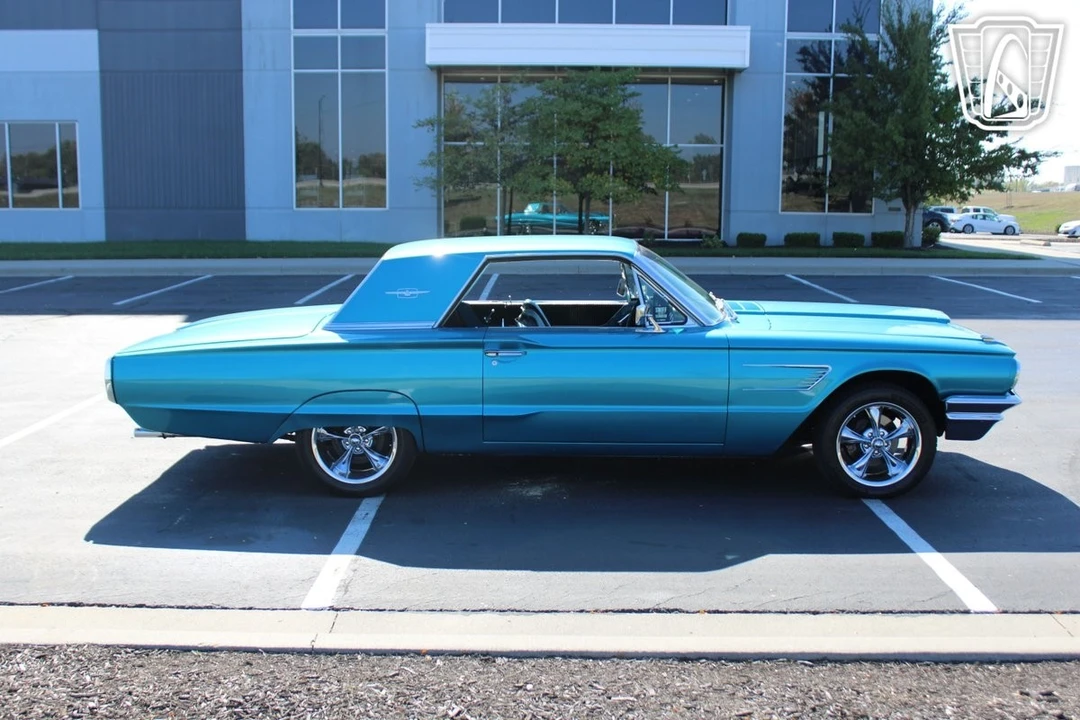 1965 Ford Thunderbird 4th Gen - Image 8 of 12