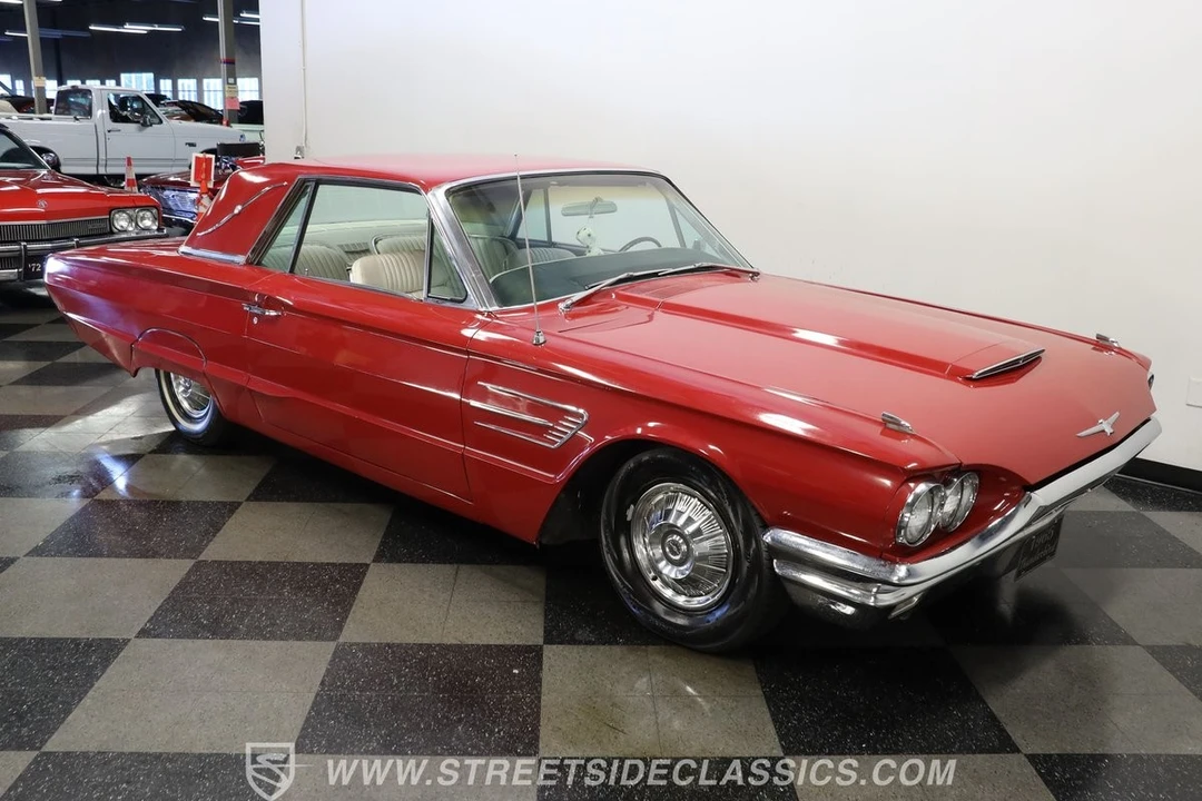 1965 Ford Thunderbird 4th Gen - Image 15 of 31