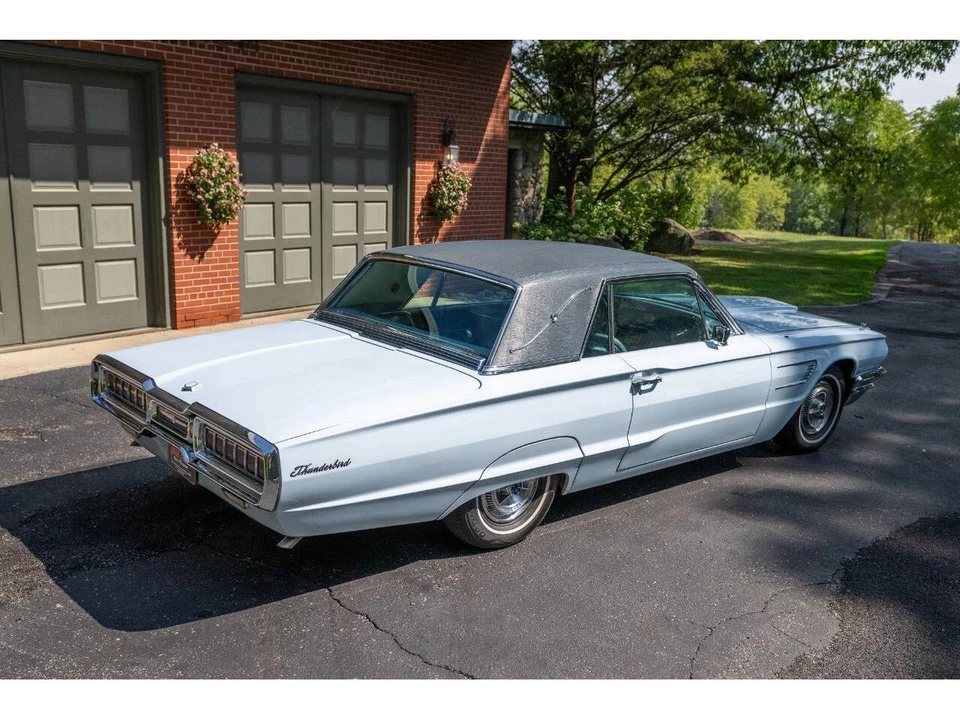 1965 Ford Thunderbird 4th Gen - Image 10 of 31
