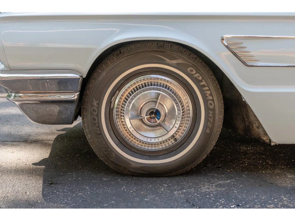 1965 Ford Thunderbird 4th Gen - Image 19 of 31